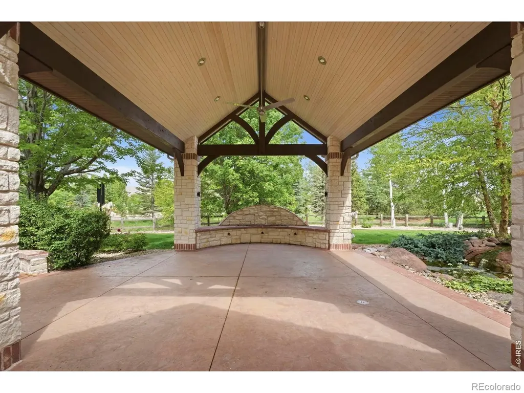 8745 Portico Lane Longmont CO 80503