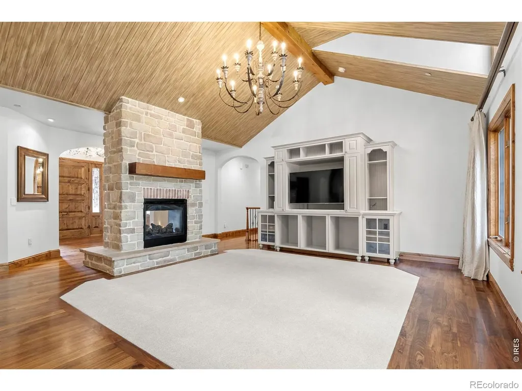 8745 Portico Lane Longmont CO 80503