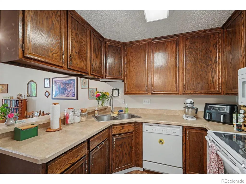 3460 S Poplar Street S Denver CO 80224