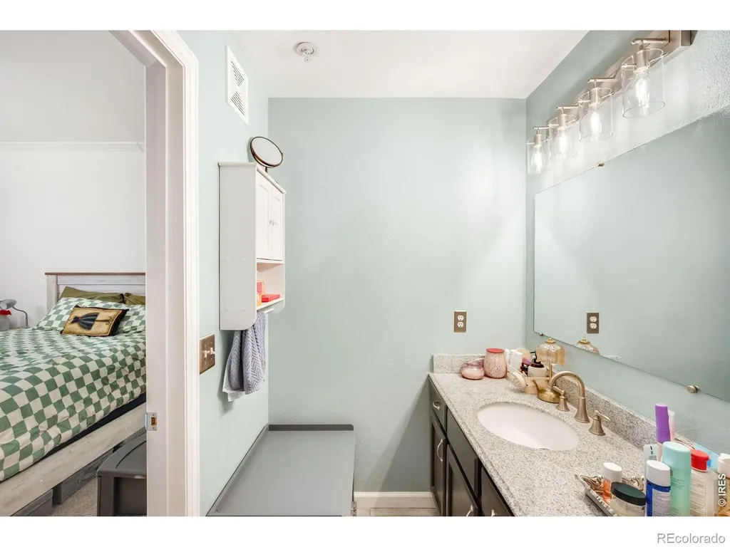 4973 S Dillon Street Aurora CO 80015