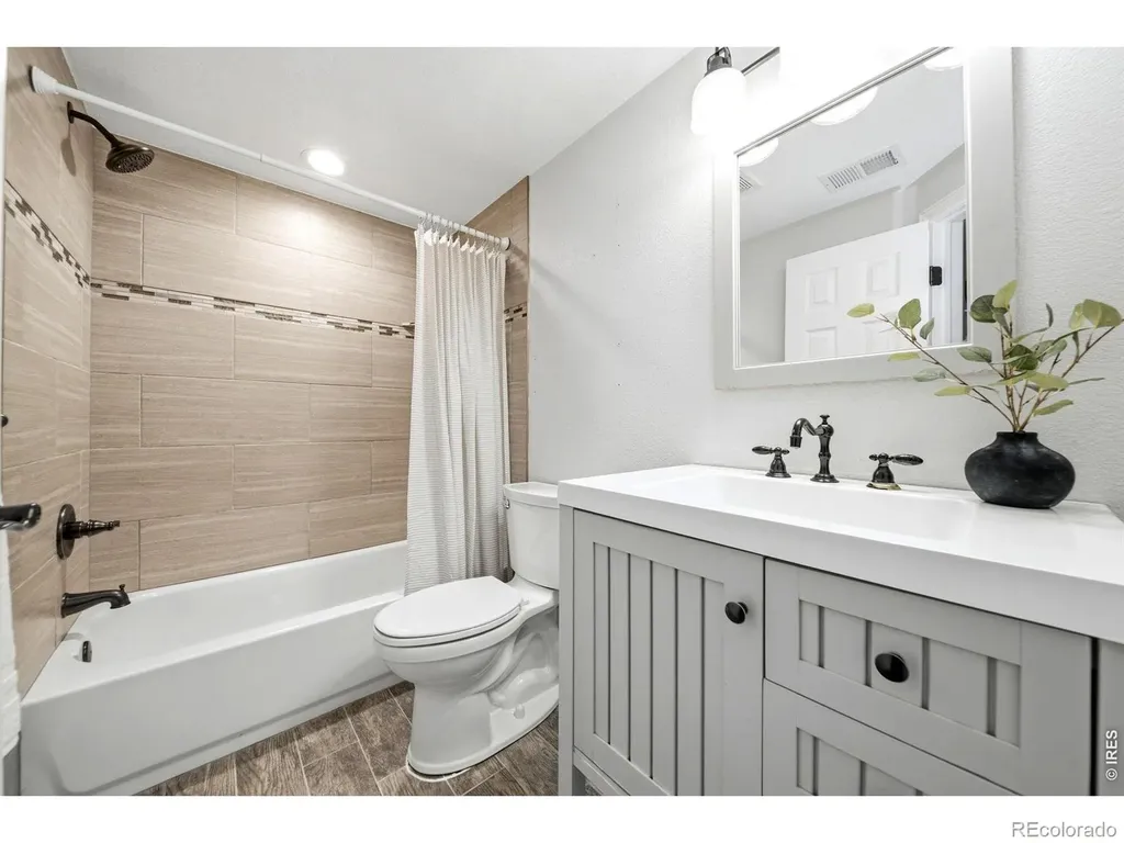 1230 Live Oak Court Fort Collins CO 80525