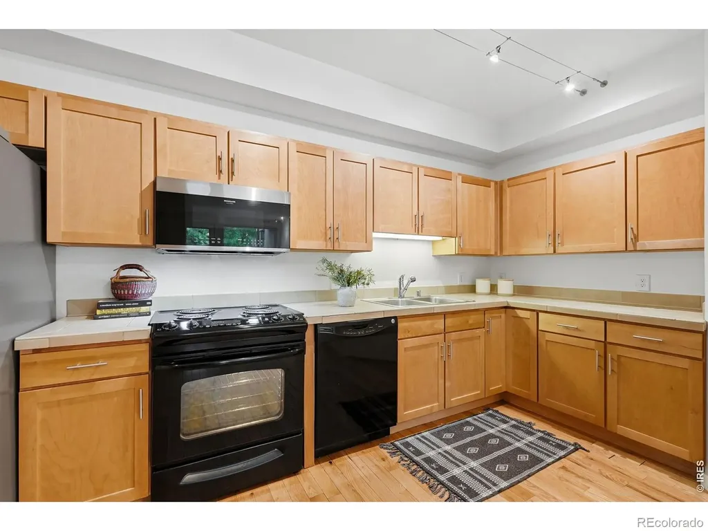 2810 E College Avenue Boulder CO 80303