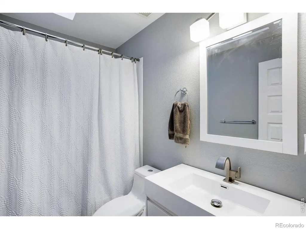 422 Hillsboro Court N Fort Collins CO 80525