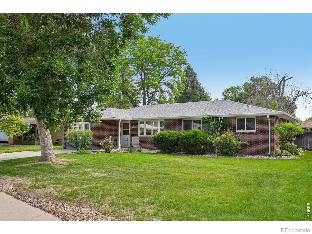 1208 Vivian Street Longmont CO 80501