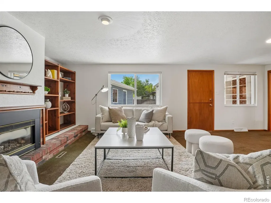 1208 Vivian Street Longmont CO 80501