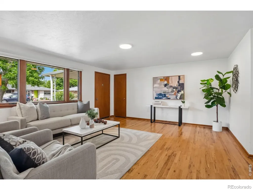 1208 Vivian Street Longmont CO 80501