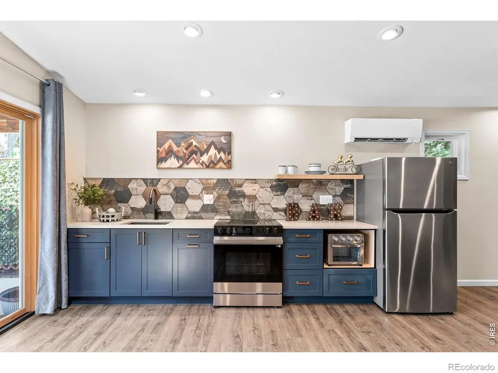 1331 Bellaire Street Broomfield CO 80020