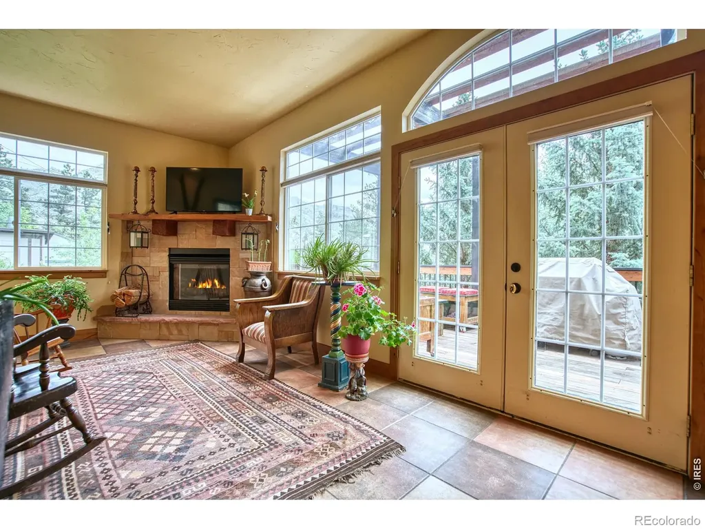 57 Falls Creek Drive Bellvue CO 80512