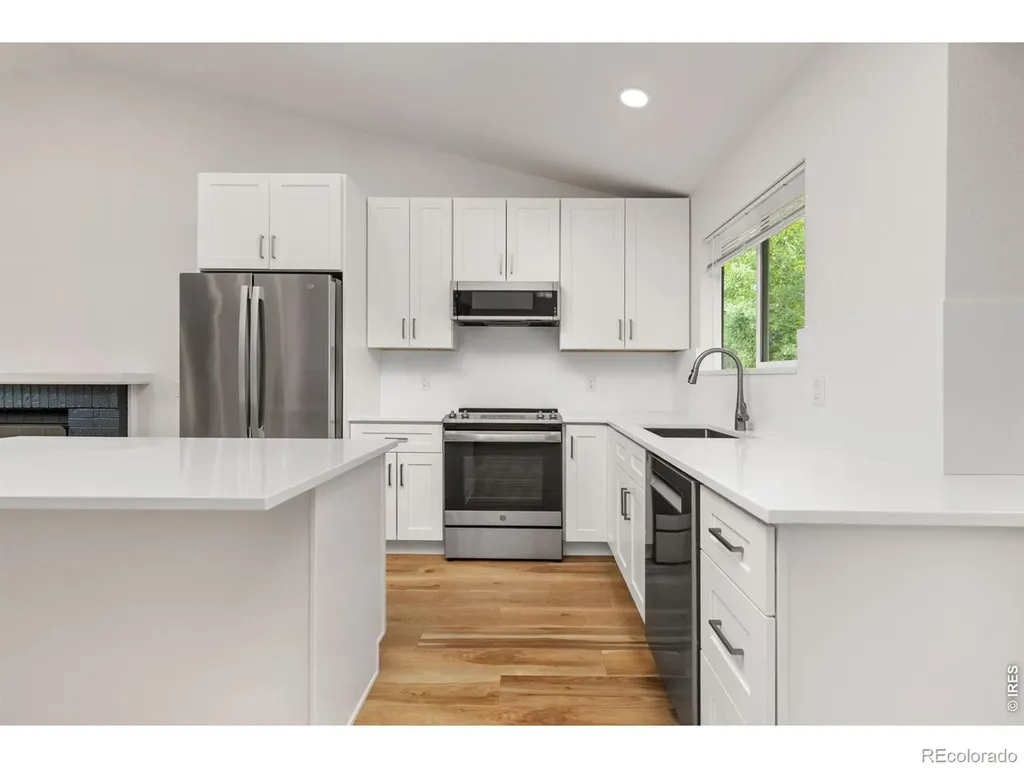 712 Cameron Lane Longmont CO 80504