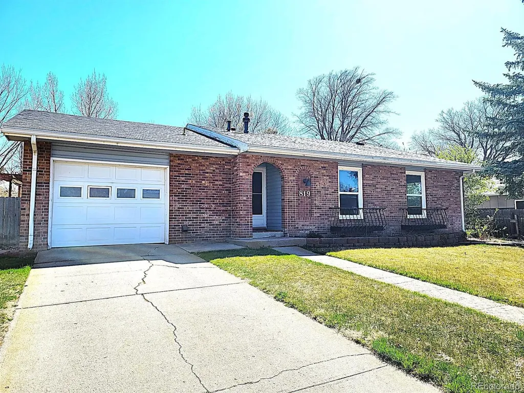 819 Glenora Street Sterling CO 80751
