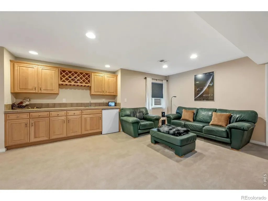 836 Windflower Drive Longmont CO 80504