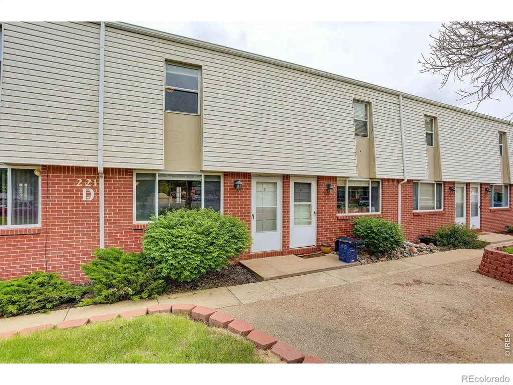 221 Chestnut Street Windsor CO 80550