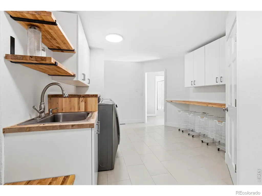 4557 Apple Way Boulder CO 80301
