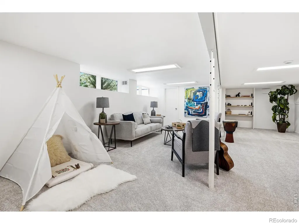 4557 Apple Way Boulder CO 80301