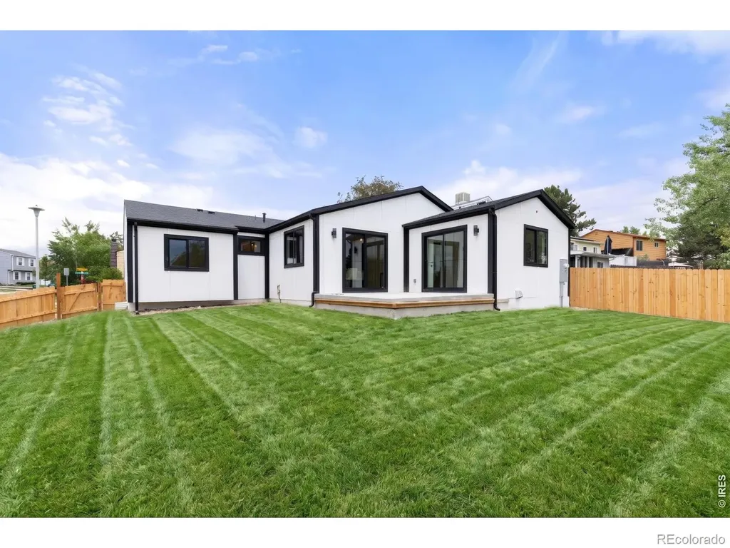 10702 Moore Way Broomfield CO 80021