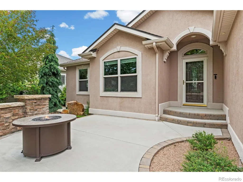 945 Crabapple Drive Loveland CO 80538