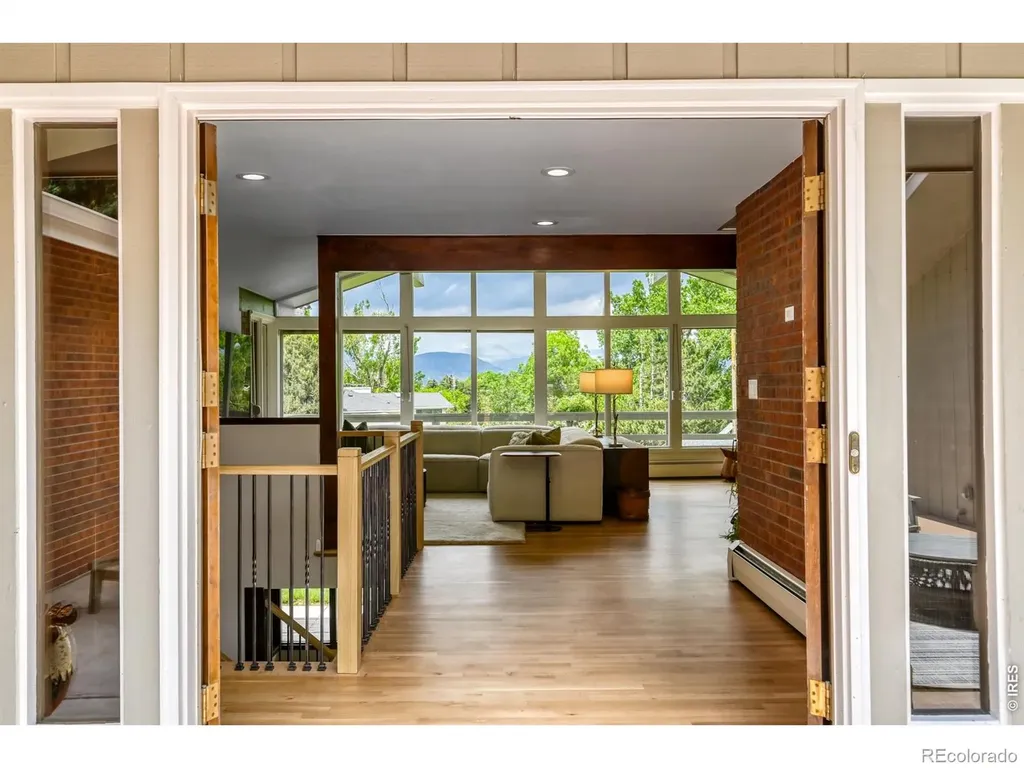 19 Ridge Road Boulder CO 80303