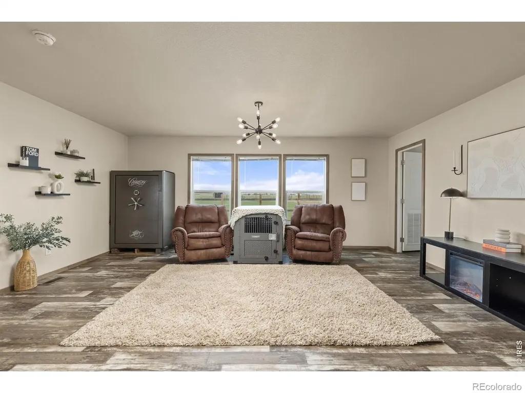 10395 County Road 112 Carr CO 80612