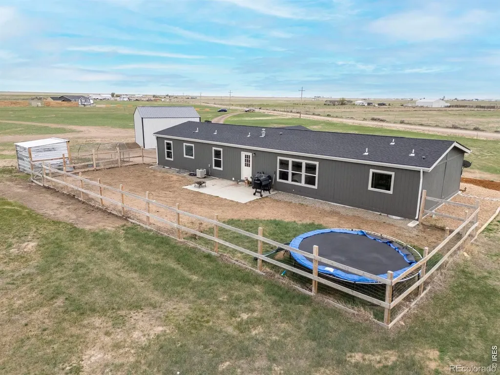 10395 County Road 112 Carr CO 80612