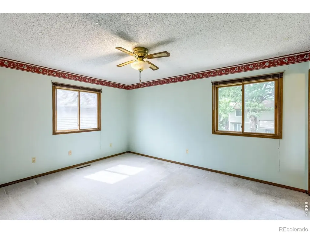 1621 Hoffman Drive Loveland CO 80538