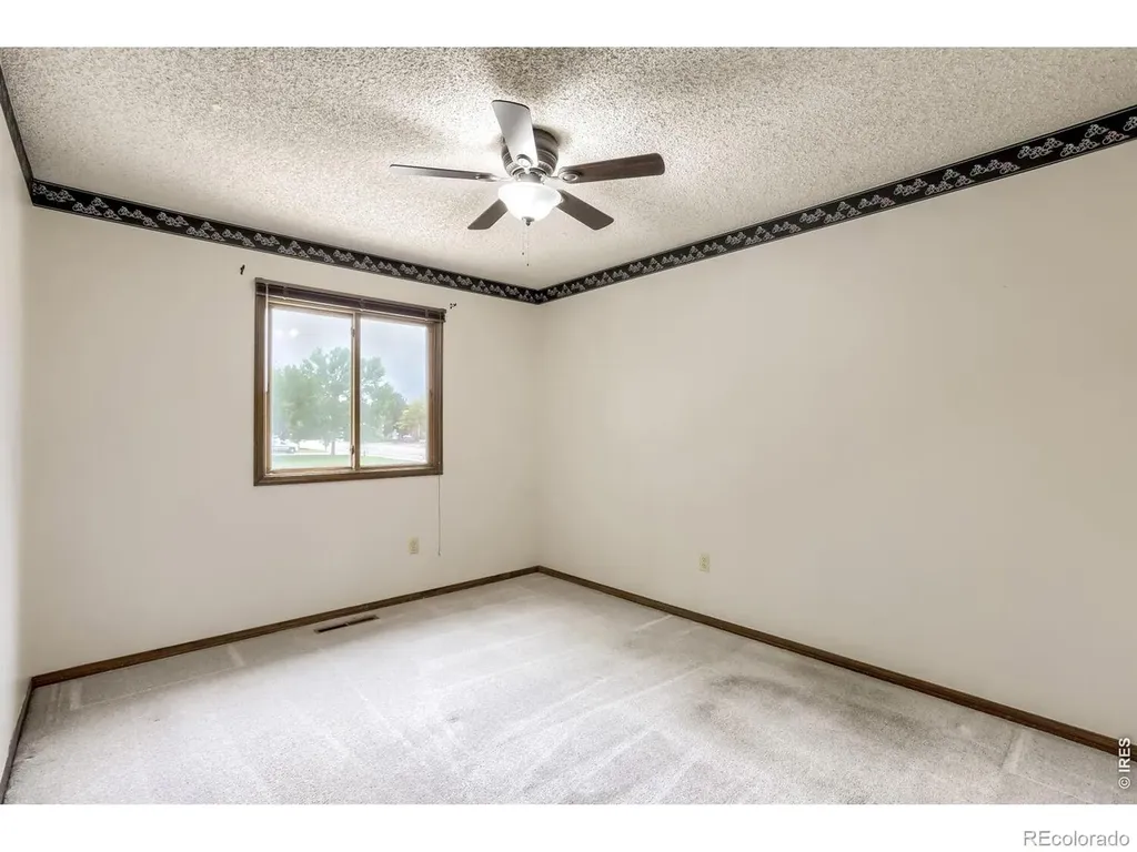 1621 Hoffman Drive Loveland CO 80538