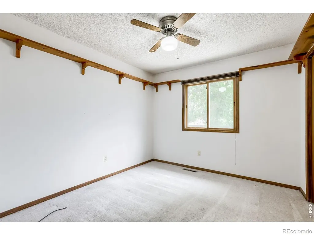 1621 Hoffman Drive Loveland CO 80538