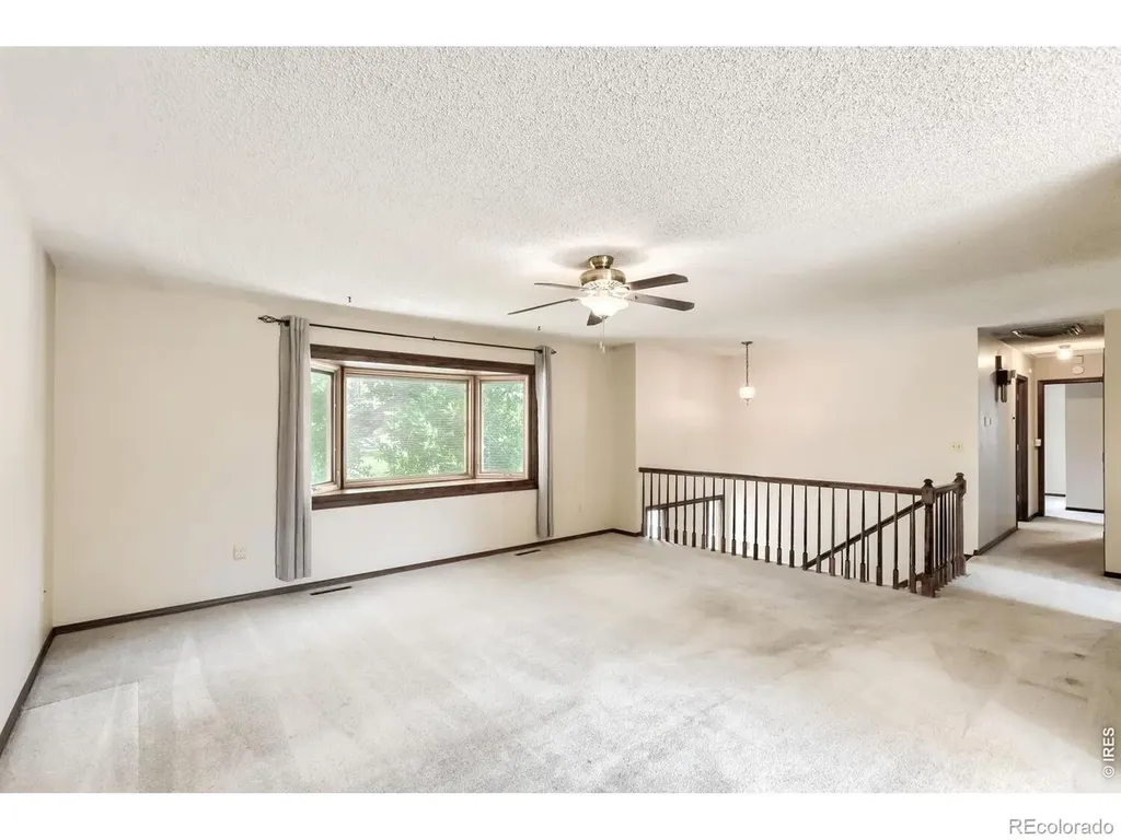 1621 Hoffman Drive Loveland CO 80538