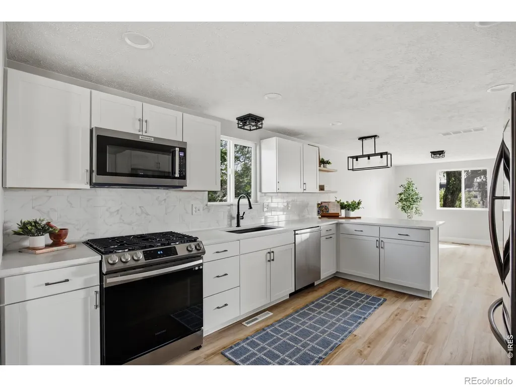 829 Independence Drive Longmont CO 80504