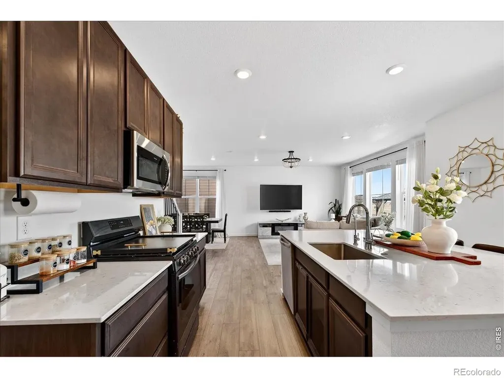 10271 Tucson Street Commerce City CO 80022