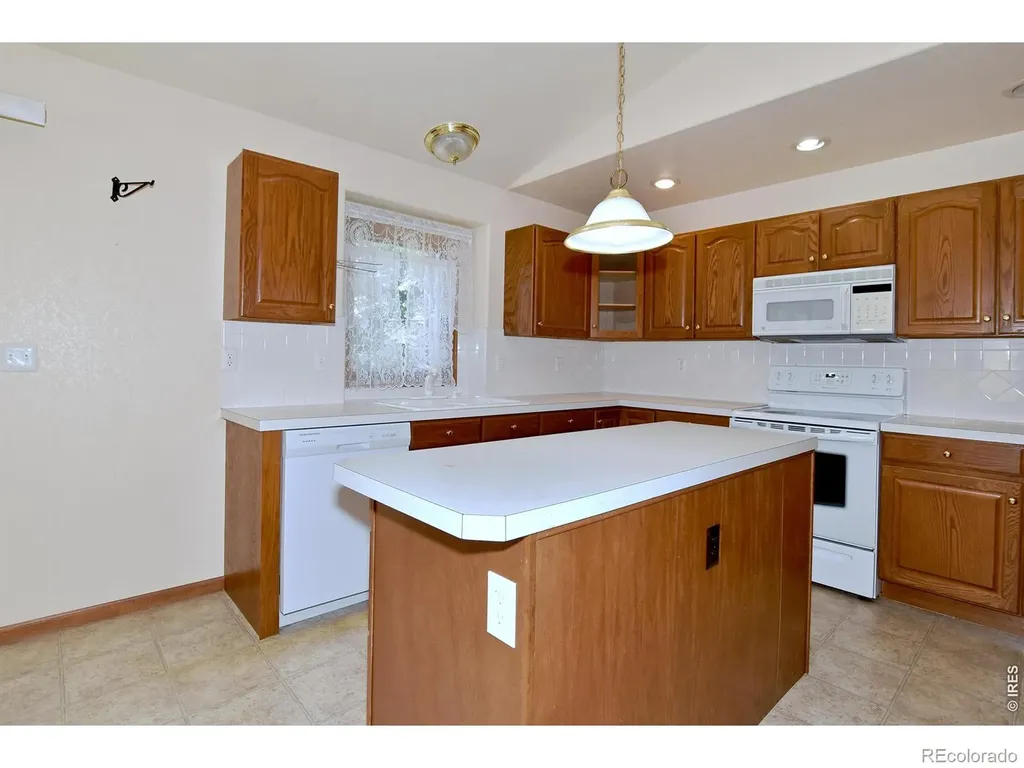 907 N 4th Street Johnstown CO 80534