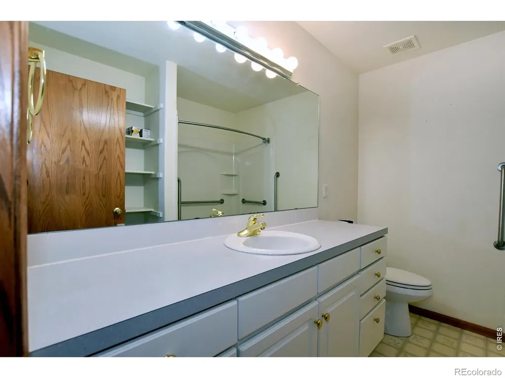 907 N 4th Street Johnstown CO 80534