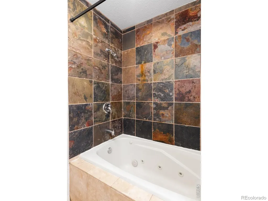 7171 Glacier View Road Longmont CO 80503