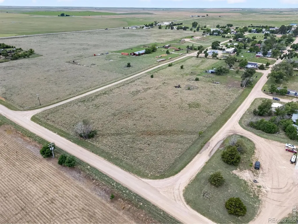 512 E Curtis Street Eckley CO 80727