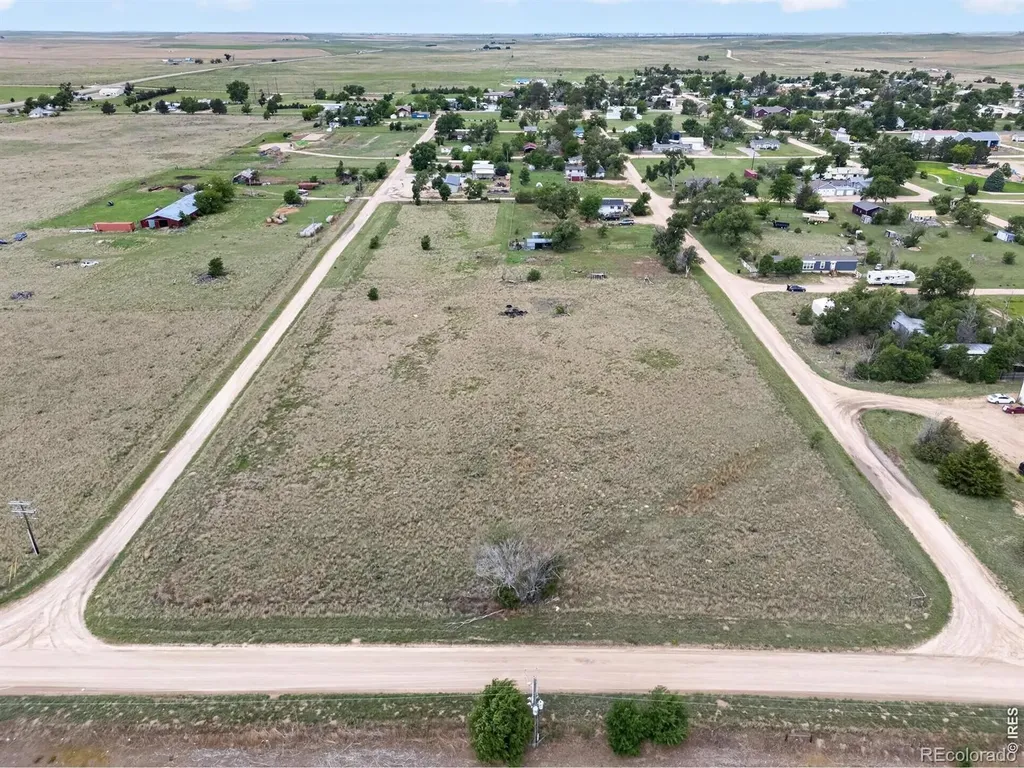 512 E Curtis Street Eckley CO 80727