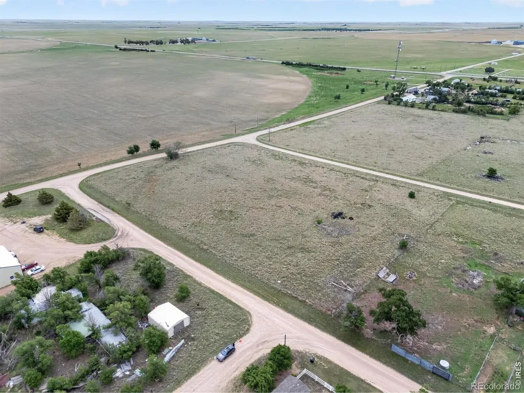 512 E Curtis Street Eckley CO 80727