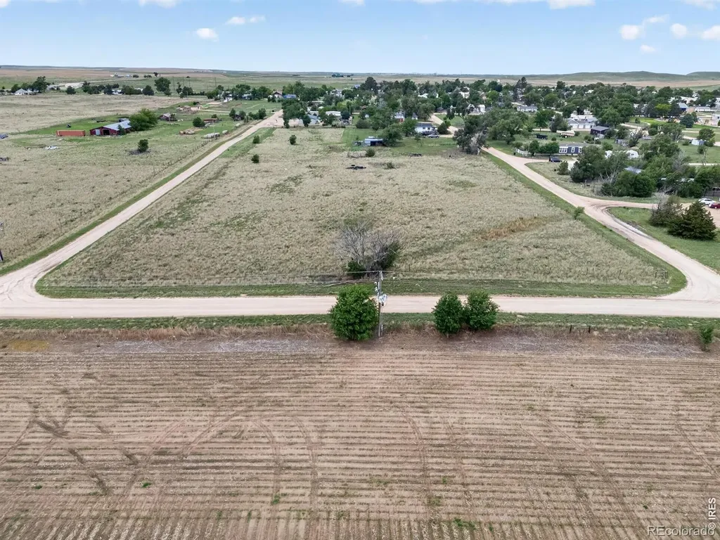 512 E Curtis Street Eckley CO 80727