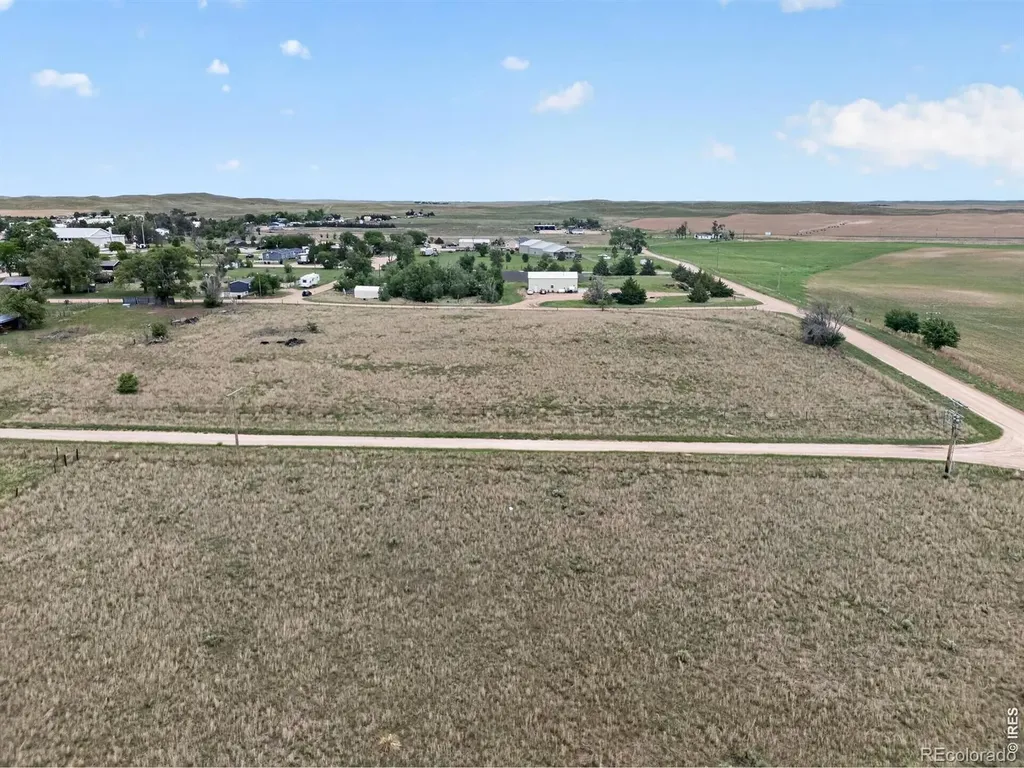 512 E Curtis Street Eckley CO 80727
