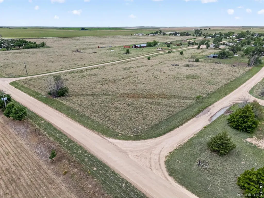 512 E Curtis Street Eckley CO 80727