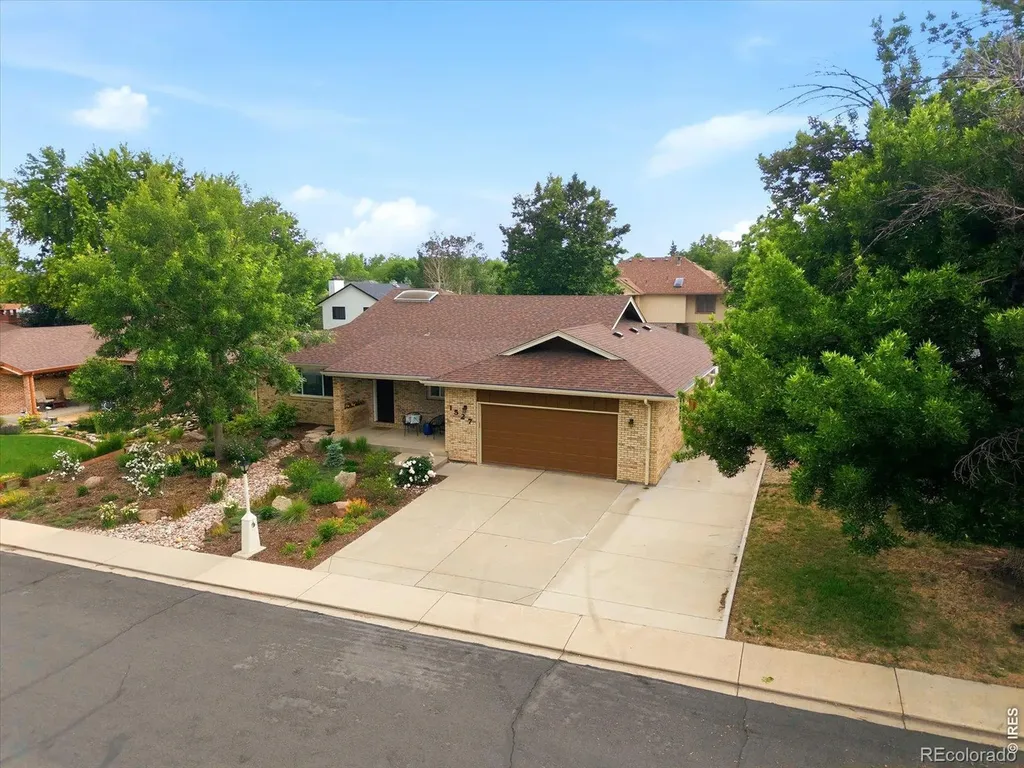 1527 Juniper Street Longmont CO 80501