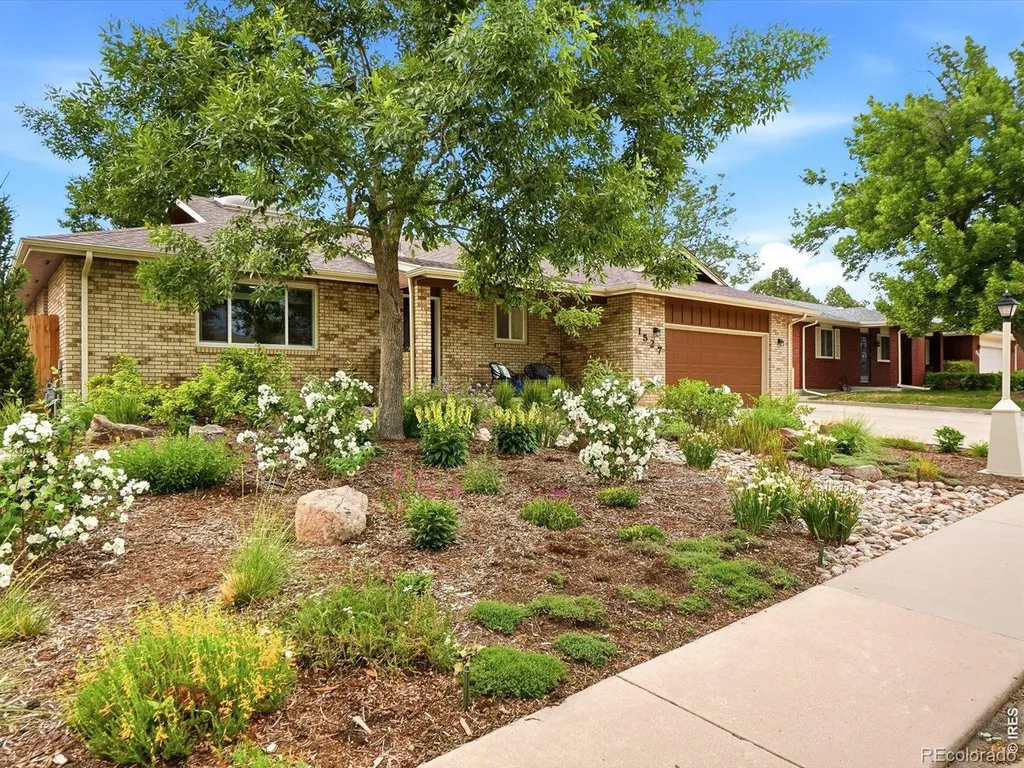 1527 Juniper Street Longmont CO 80501