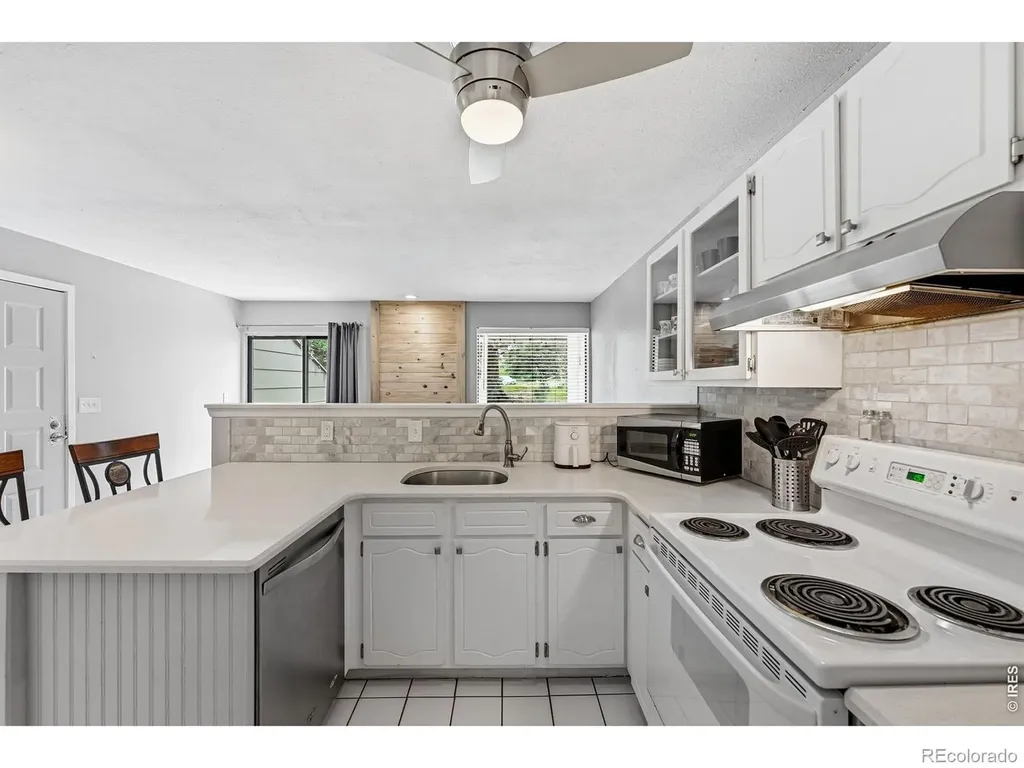 7911 Countryside Drive Niwot CO 80503