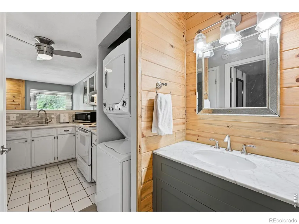 7911 Countryside Drive Niwot CO 80503
