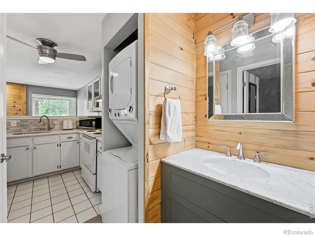 7911 Countryside Drive Niwot CO 80503