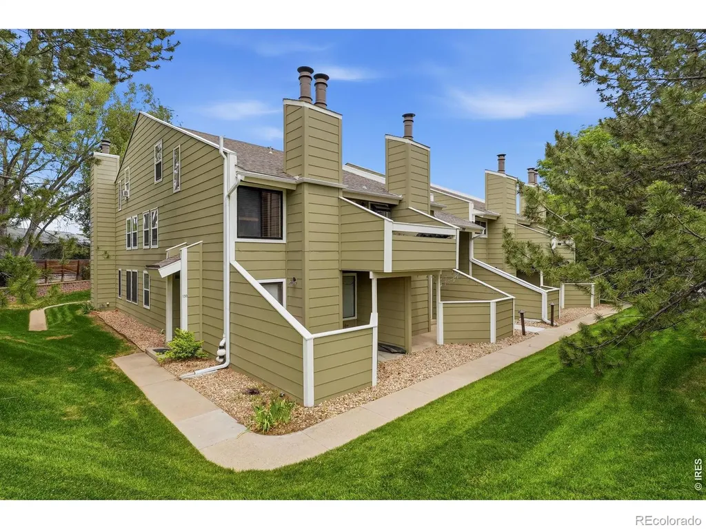 7911 Countryside Drive Niwot CO 80503