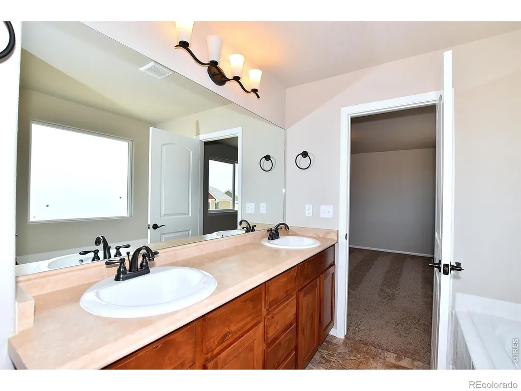 2422 Amberlyn Lane Johnstown CO 80534
