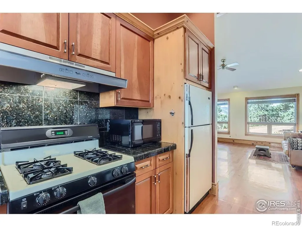 2450 Eagle Ridge Road Longmont CO 80503