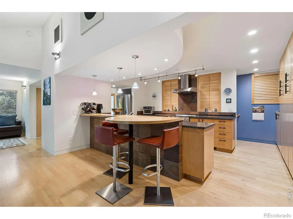 299 Spruce Court Boulder CO 80302