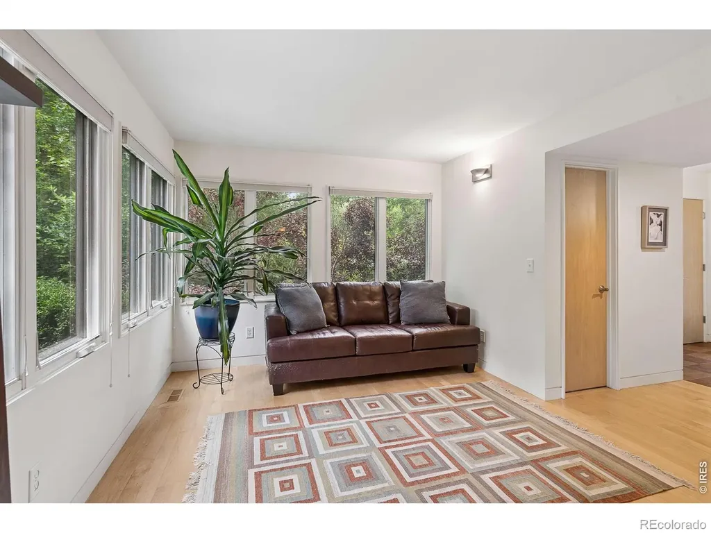 299 Spruce Court Boulder CO 80302