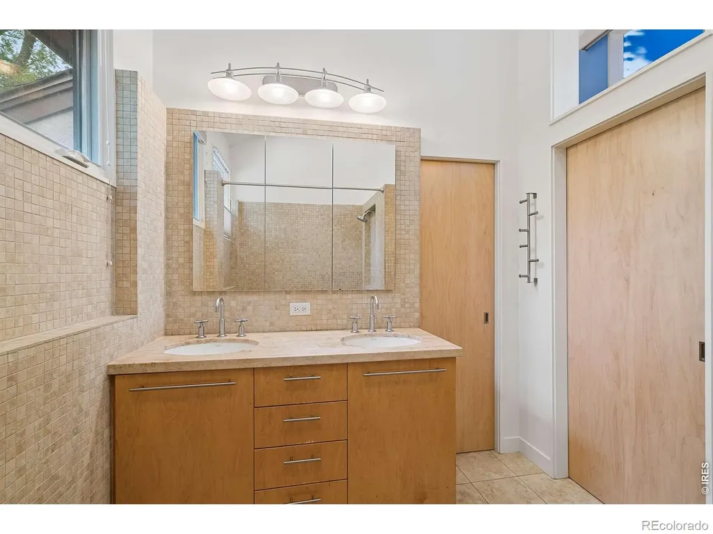 299 Spruce Court Boulder CO 80302