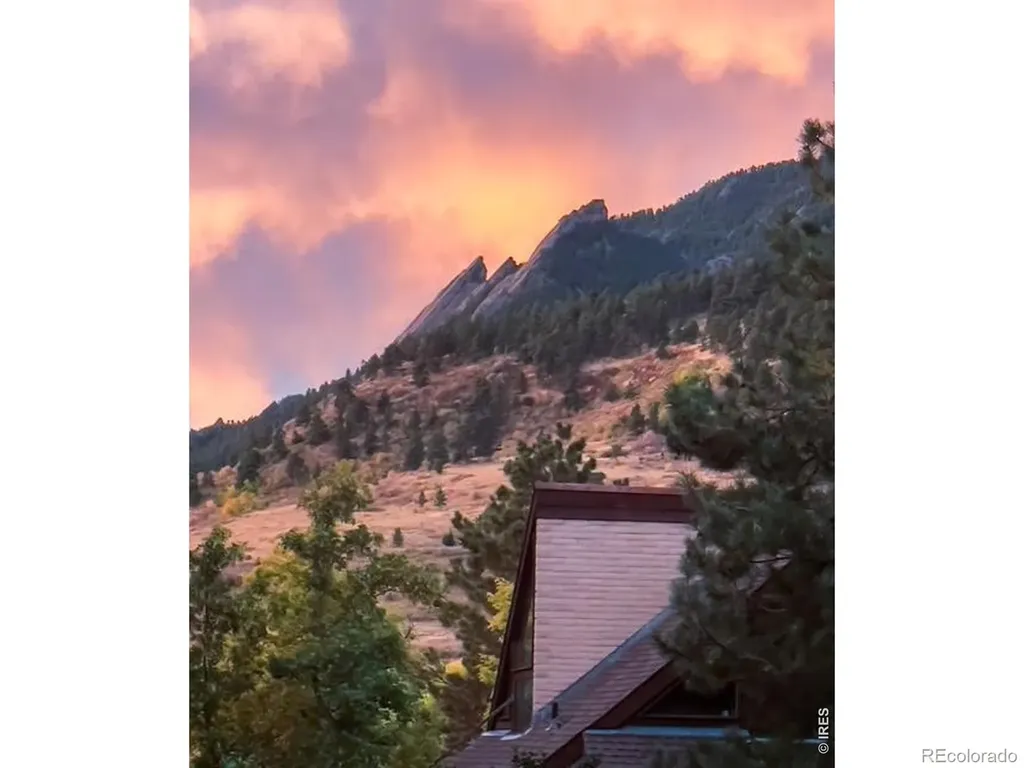 299 Spruce Court Boulder CO 80302